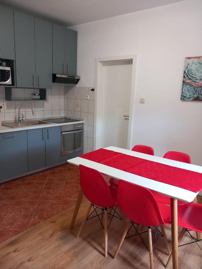 Apartmani Stefano Labin  Exteriör bild